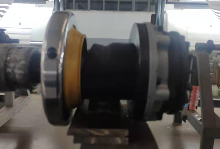 氣動(dòng)制動(dòng)器NAB-20配安全夾頭安裝案例